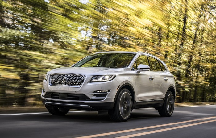 2020 Lincoln Corsair to offer plug-in option?