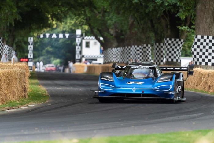 VW's electric ID.R sets Goodwood Festival of Speed record<br>