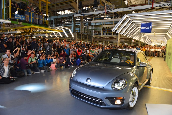 VW officially ends Beetle production<br>