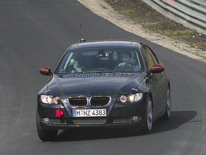 Spied: 2007 BMW 3-Series loses more disguise