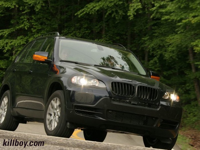 Updated 2007 BMW X5 spied