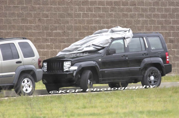 Spied: 2008 Jeep Liberty undisguised