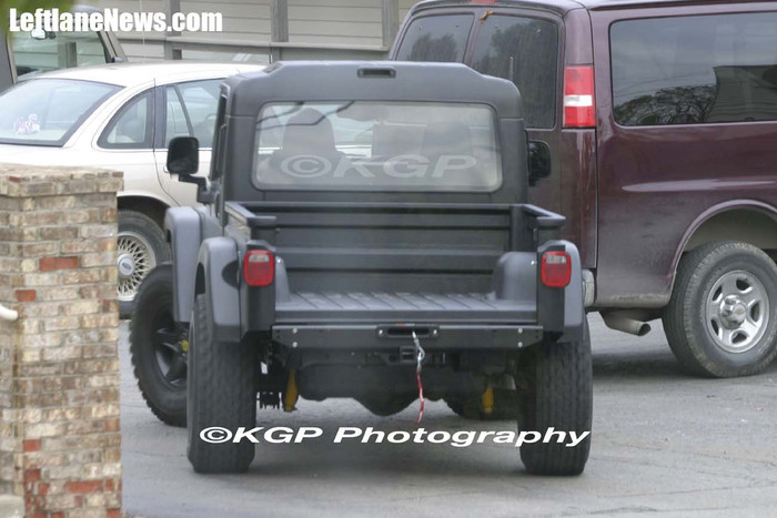 Spied: SEMA concept to preview production Jeep pickup?