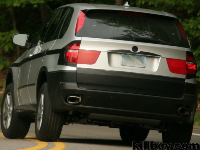 Updated 2007 BMW X5 spied