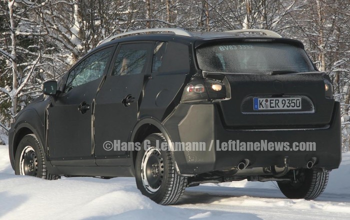 Spied: Iosis X-based Ford crossover