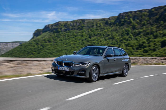 BMW unveils 2020 3 Series Touring
