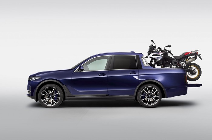 BMW turns the X7 into a pickup truck