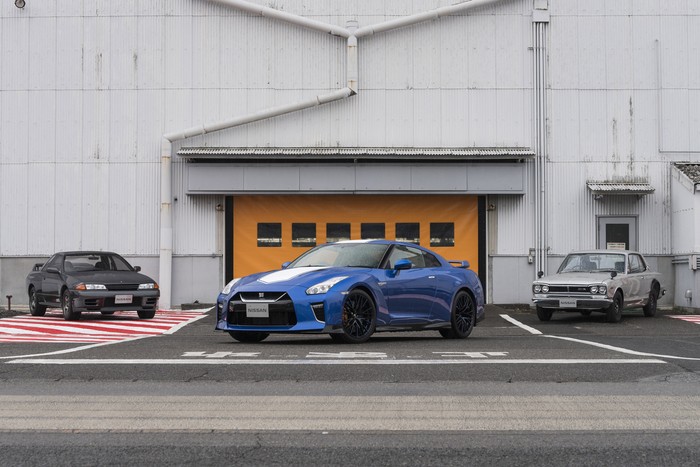 NY LIVE: Nissan celebrates GT-R's 50th anniversary, introduces revised track pack<br>