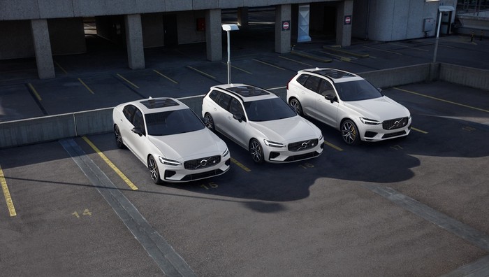 Volvo XC60, V60 to get plug-in hybrid powertrain with 415 hp
