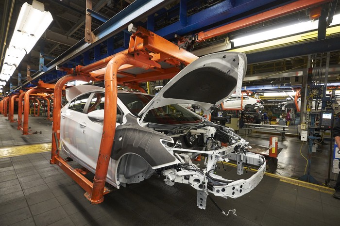 GM builds last Cruze at Lordstown factory