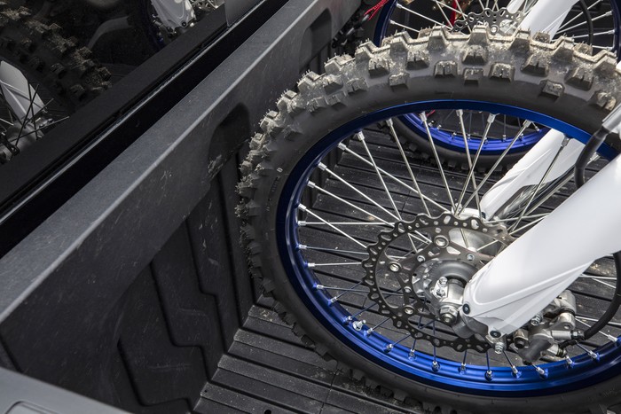 2019 GMC Sierra gets optional carbon fiber cargo box
