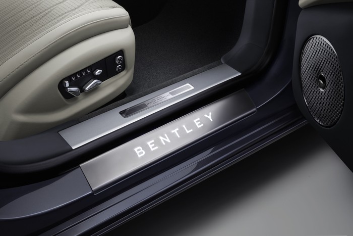 Bentley unveils 2020 Flying Spur<br>