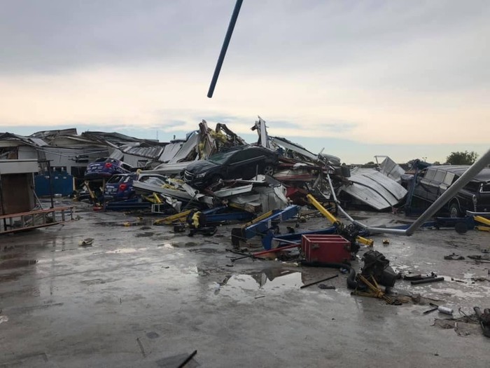 Severe weather leaves Missouri dealership in ruins<br>