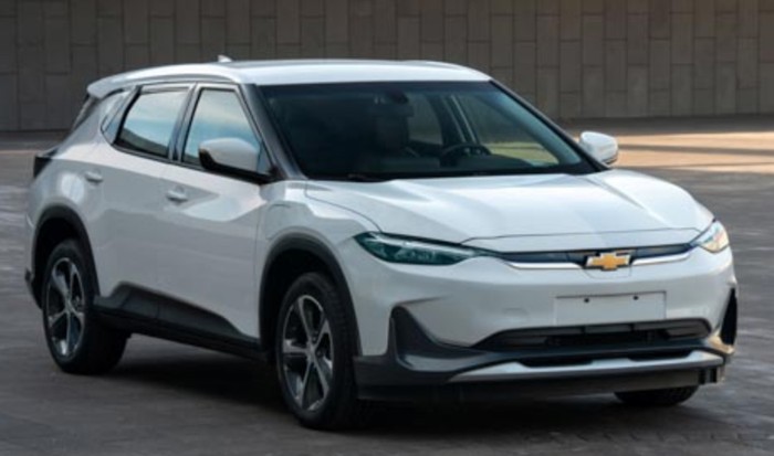 GM reveals Chevrolet 'Menlo' electric crossover in China