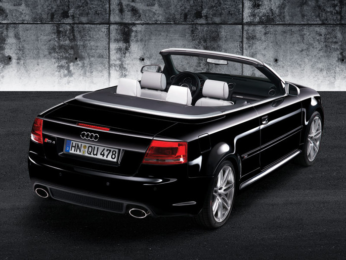 2007 Audi RS4 Cabriolet and Avant