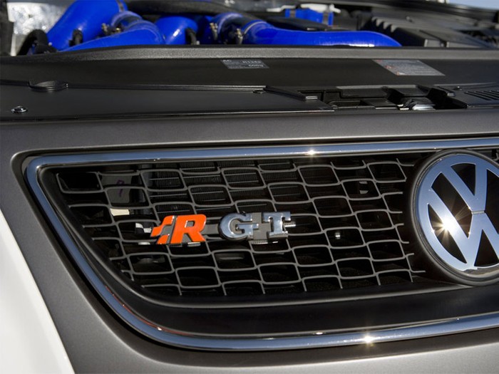 Volkswagen to offer Passat R GT kit