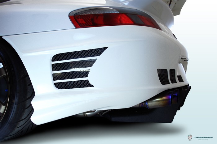 Customizer gives GT3 adjustable exhaust volume, body kit
