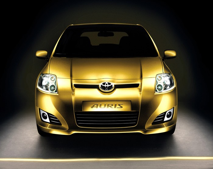 Toyota Auris concept: 2007 Corolla previewed?