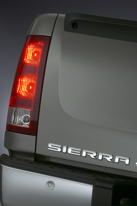 2007 Chevrolet Silverado and GMC Sierra