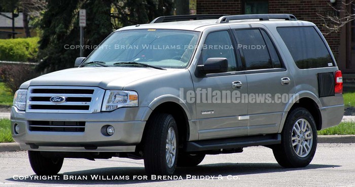 4.4L diesel-powered Ford Expedition [Spied]