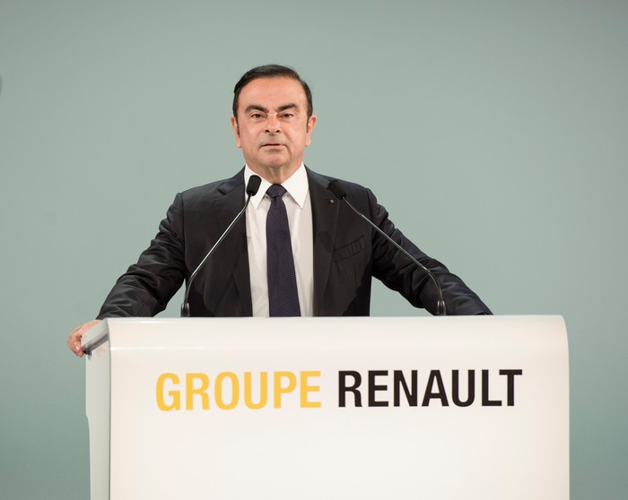 Report: Ghosn was planning to merge Renault, Nissan 