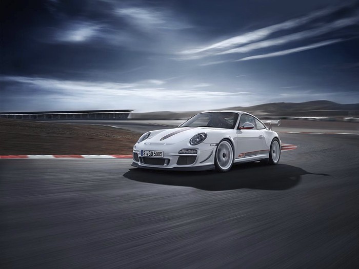 Recently revealed Porsche 911 GT3 RS 4.0 hits the track [Video update]