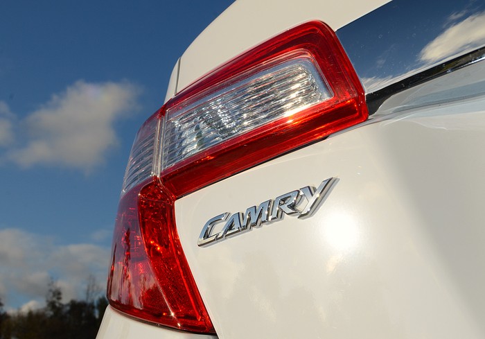 Review: 2012 Toyota Camry XLE V6