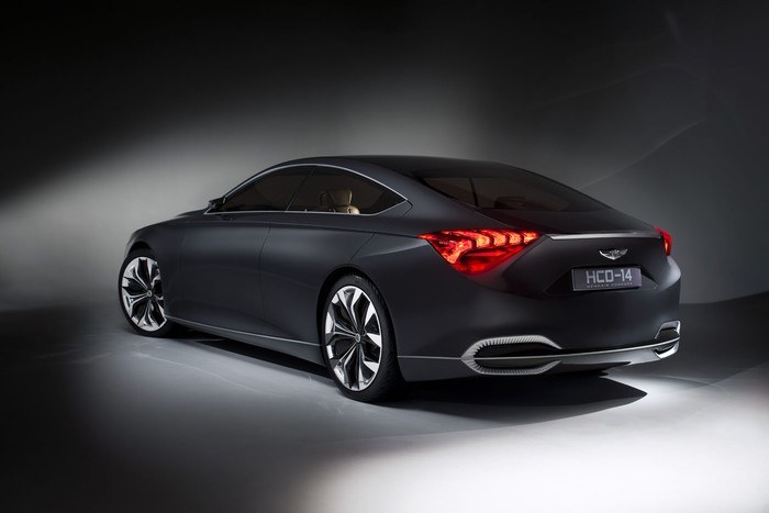 Detroit LIVE: Hyundai adds emotion with HCD-14 Genesis concept 