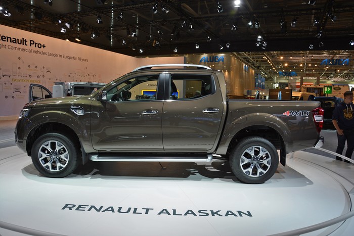 Hannover LIVE: Renault introduces Alaskan pickup truck