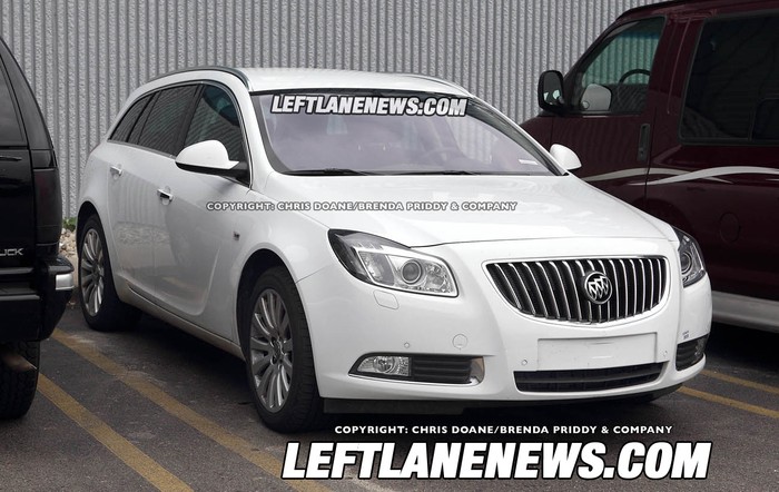 Buick Regal Wagon spied without disguise [Image update]
