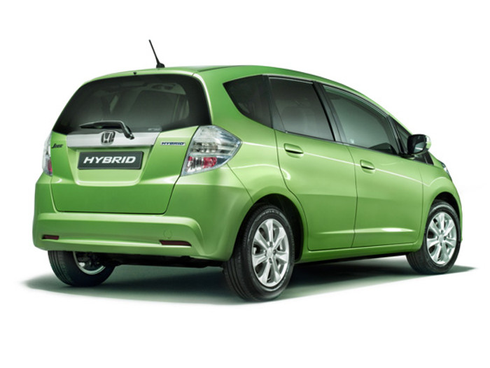 Honda greens Jazz/Fit with Hybrid [Live images]