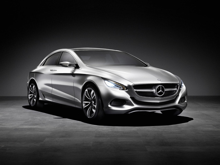 CLS-previewing Mercedes-Benz F800 Style concept bows in Geneva
