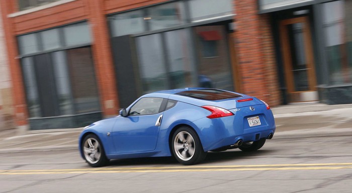 Quick Spin 2009 Nissan 370z Touring Automatic Review