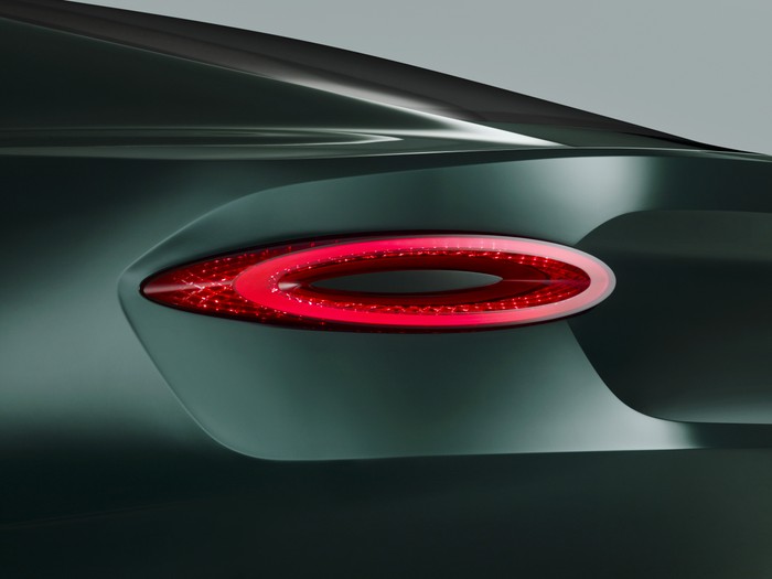 Geneva LIVE: Bentley EXP 10 Speed 6