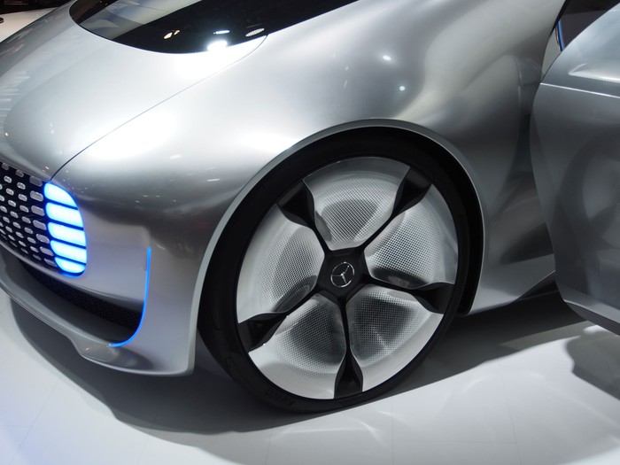 CES LIVE: Mercedes-Benz F 015 Luxury in Motion concept