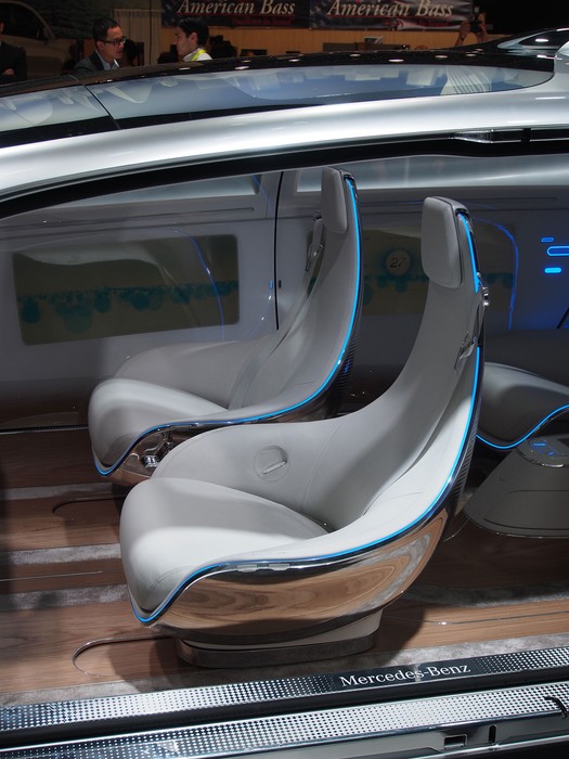 CES LIVE: Mercedes-Benz F 015 Luxury in Motion concept