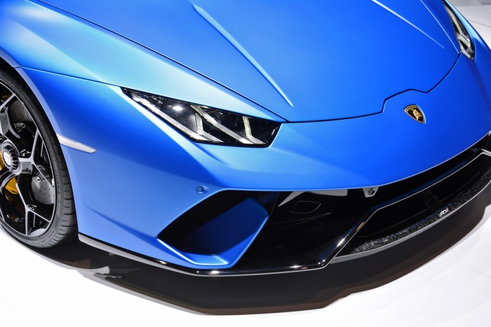 Lamborghini confirms next Huracan, Aventador going hybrid