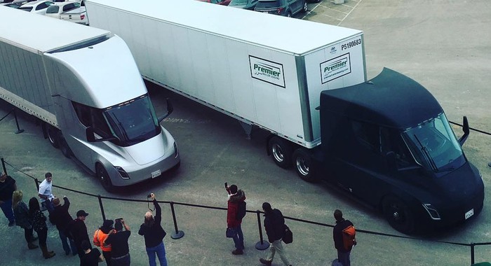 Tesla Semi takes first 'production' cargo trip