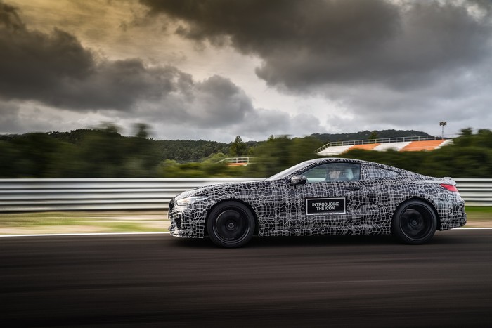 BMW previews 600-hp M8