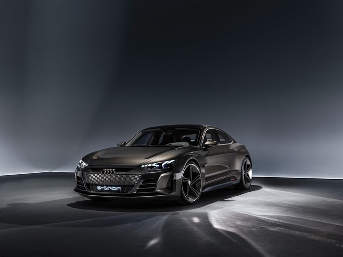 LA LIVE: Audi e-tron GT concept