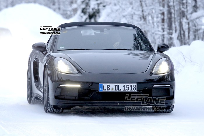 Spied: Porsche 718 Boxster Spyder