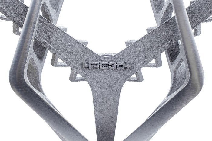 HRE creates first 3D-printed titanium wheels
