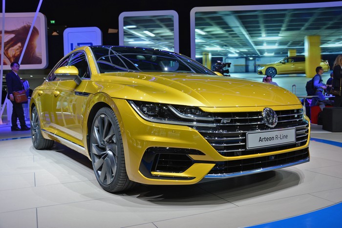 Volkswagen considers Arteon shooting brake