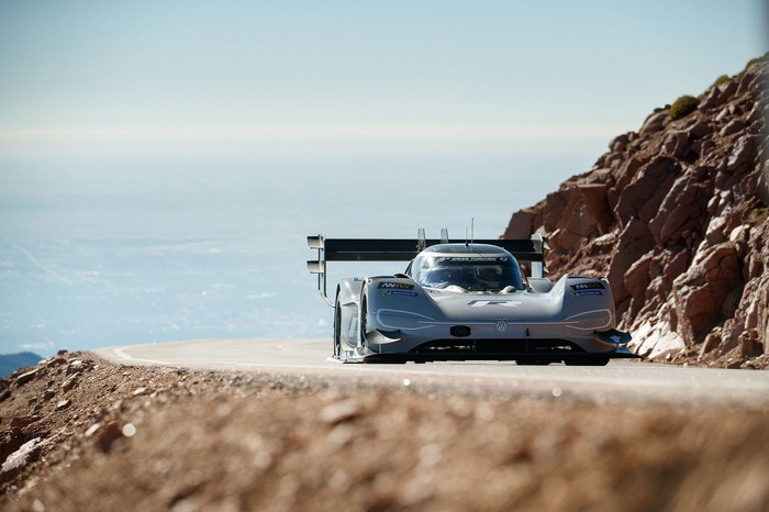 Volkswagen sets all-time Pikes Peak record