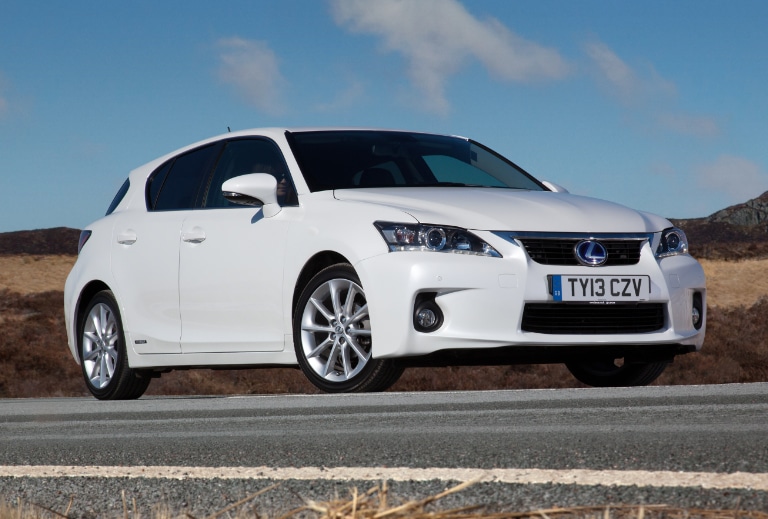 LA LIVE: Facelifted 2014 Lexus CT 200h
