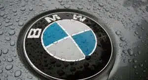 Toyota, BMW jointly invest in autonomous driving startup Read more: http://www.leftlanenews.com/toyota-bmw-jointly-invest-in-autonomous-driving-startup-93026.html#ixzz4P4YY28Bg