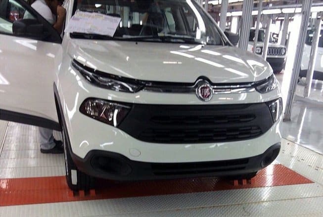 Spied: 2016 Fiat Toro pickup