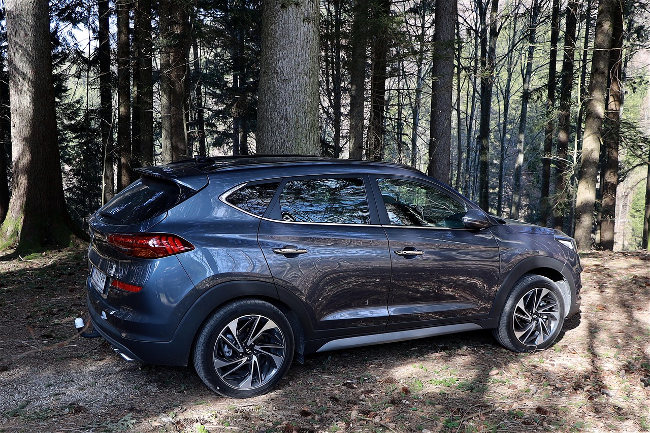 Hybrid vs. gasoline SUVs: what’s best for you?