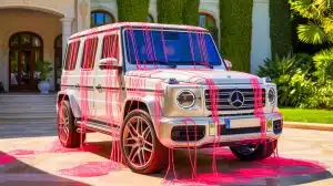 Illustration of Khloe Kardashian's prank on Kylie Jenner's Mercedes G-Wagen with toilet paper and silly string.