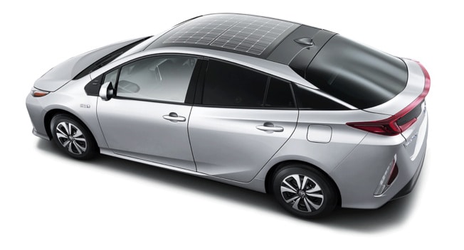 Panasonic details Prius Prime’s solar roof; Tesla Model 3 next  Read more: http://www.leftlanenews.com/panasonic-details-solar-roof-for-prius–94799.html#ixzz4kjMyPpu5